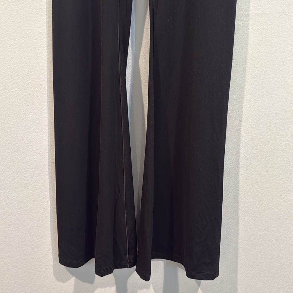 Offline by Aerie Black Flare Pants High-Rise Boot Cut with Stretch - Size Large - Picture 4 of 7